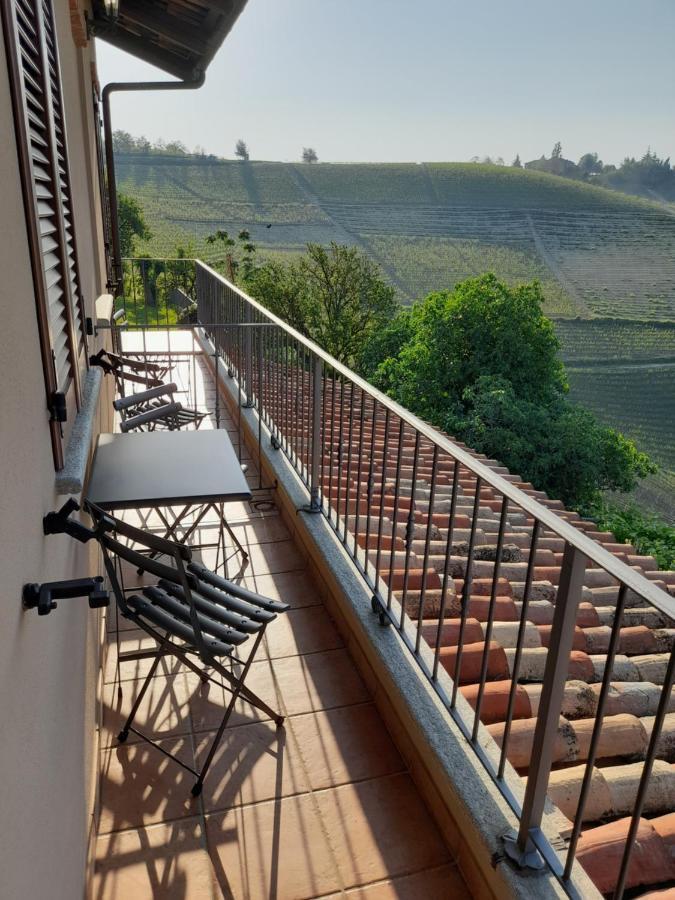 Agriturismo I Grappoli Serralunga d'Alba Exterior photo