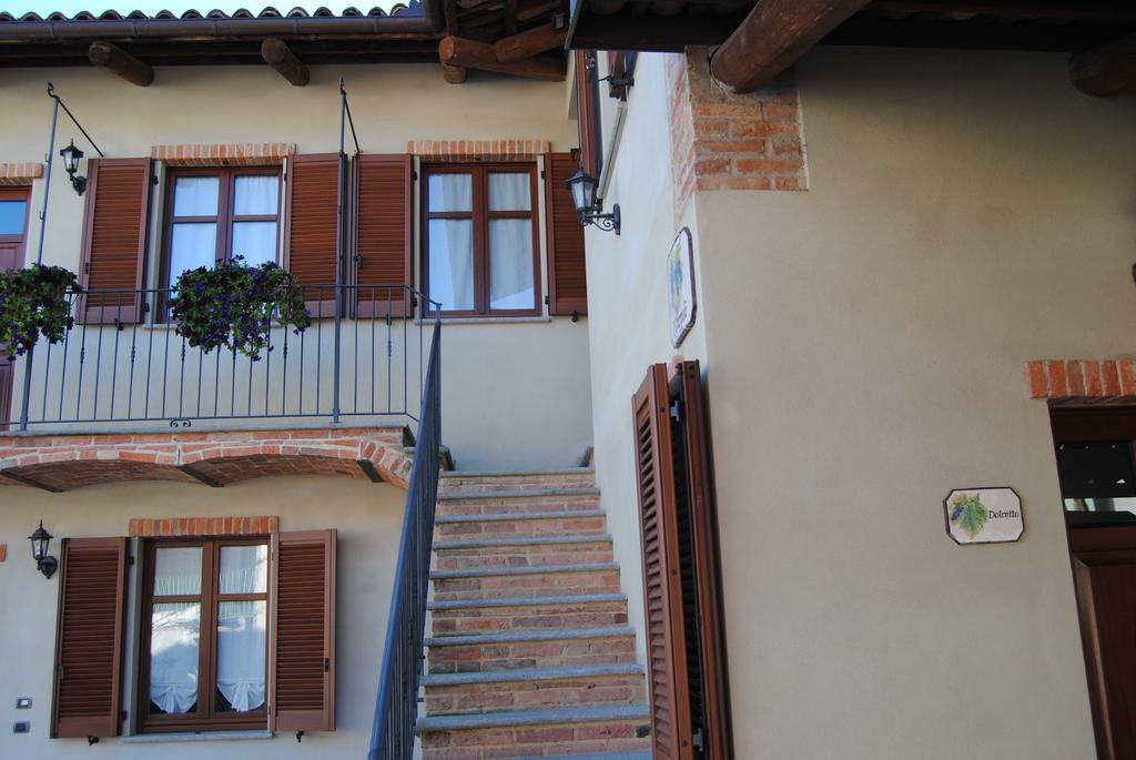 Agriturismo I Grappoli Serralunga d'Alba Exterior photo